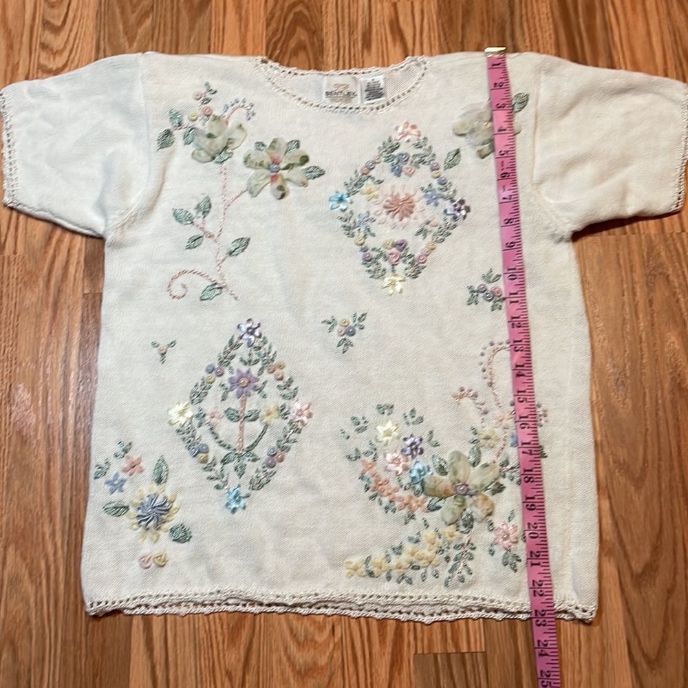 Vintage cream embroidered Sweater, short sleeve, oversized, flowers, summer - Picture 9 of 9